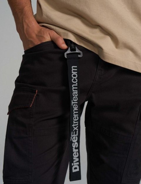DIVERSE (2025) EXTREME TEAM SPODNIE DKR CARGO 09 KOLOR CZARNY ROZMIAR 36