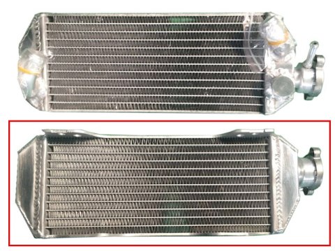 PSYCHIC CHŁODNICA SUZUKI DRZ 400S/SM '00-17 WZMOCNIONA O STANDARDOWEJ POJEMNOŚCI PRAWA (SZT.) (Z KORKIEM)