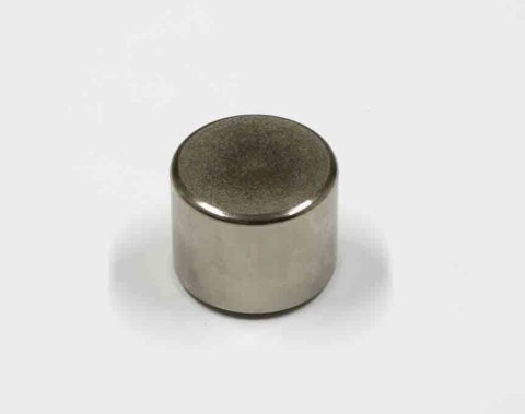 TOURMAX TŁOCZEK ZACISKU HAMULCOWEGO KAWASAKI ZZR 600/1100 '90-'93, ZR 1100 '90-'93 PRZÓD (MADE IN JAPAN) TOURMAX