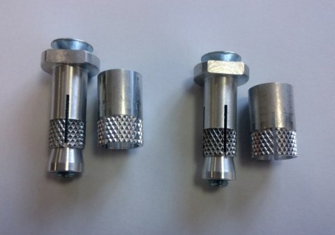 POLISPORT ŚRUBA WRAZ Z MOCOWANIEM DO HANDBARÓW (WKŁADANA DO KIEROWNICY) - PASUJE DO KIEROWNIC O ŚREDNICY OTWORU: 13MM/18MM POLISPORT