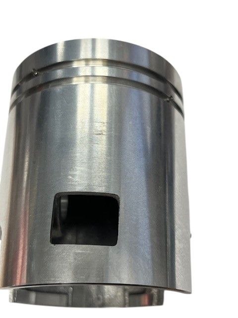 VERTEX TŁOK PIAGGIO 200CM3 2T APE, MP 500/550 (62,95MM) (PIERŚCIENIE 52625006300 X 1KPL.) - drobne rysy na płaszczu tłoka VERTEX