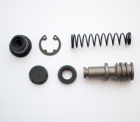 BRONCO ZESTAW NAPRAWCZY POMPY HAMULCOWEJ PRZÓD YAMAHA YFM350/400 '99, YFM 600 GRIZZLY '98-01 (Z TŁOCZKIEM) (MSB-201)