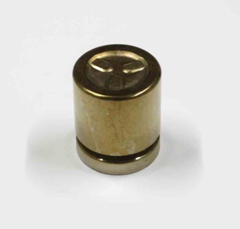 TOURMAX TŁOCZEK ZACISKU HAMULCOWEGO HONDA TRX 500/680 PRZÓD (MADE IN JAPAN) - WYPRZEDAŻ