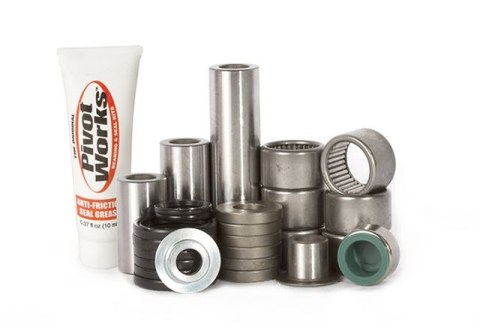 PIVOT WORKS ZESTAW NAPRAWCZY ŁĄCZNIKA (PRZEGUBU) WAHACZA KAWASAKI KLX 450R '08-'09, KX 250F '06-'20 KXF 450 '06-'18- ZASTĘPUJE P