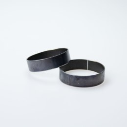 KYB TULEJKI (PANEWKI) ZAWIESZENIA PRZEDNIEGO (2SZT) 43x45x12 43MM (SET UP SUZUKI GSX 1000R '02-'04)