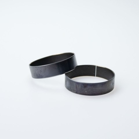 KYB TULEJKI (PANEWKI) ZAWIESZENIA PRZEDNIEGO (2SZT) 43x45x12 43MM (SET UP SUZUKI GSX 1000R '02-'04)