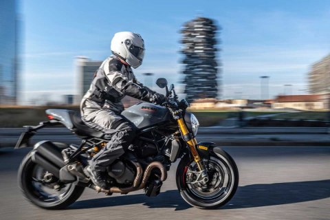 PIRELLI OPONA 150/70ZR17 ANGEL GT II (69W) TL M/C TYŁ DOT 11/2023