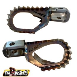 FM-PARTS OFFSET SPODNÓŻKI (KOMPLET) STAINLESS FOOTPEGS KTM / HUSQVARNA / GAS GAS '24 KOLOR STALOWY